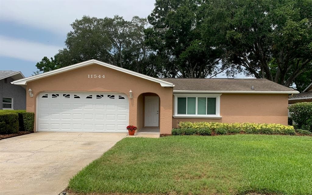 11544 93RD STREET N LARGO, FL 33773