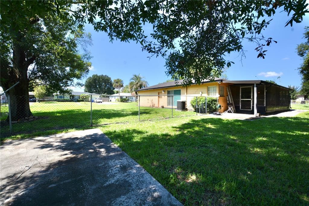 2515 W FERN STREET