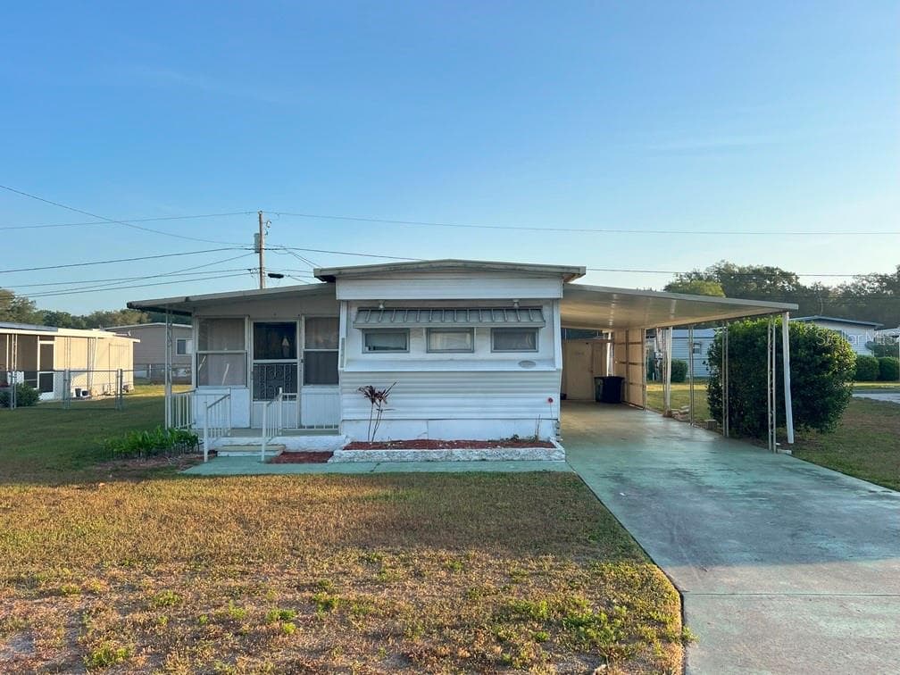 39047 OLA AVENUE ZEPHYRHILLS, FL 33542