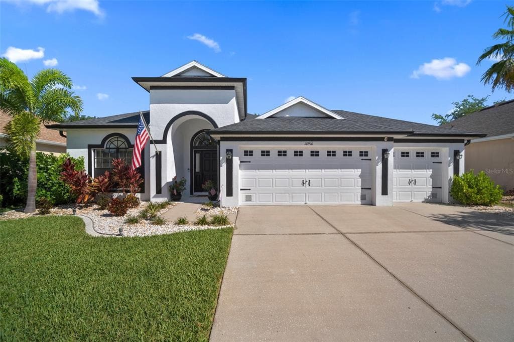 10910 AUSTRALIAN PINE DRIVE