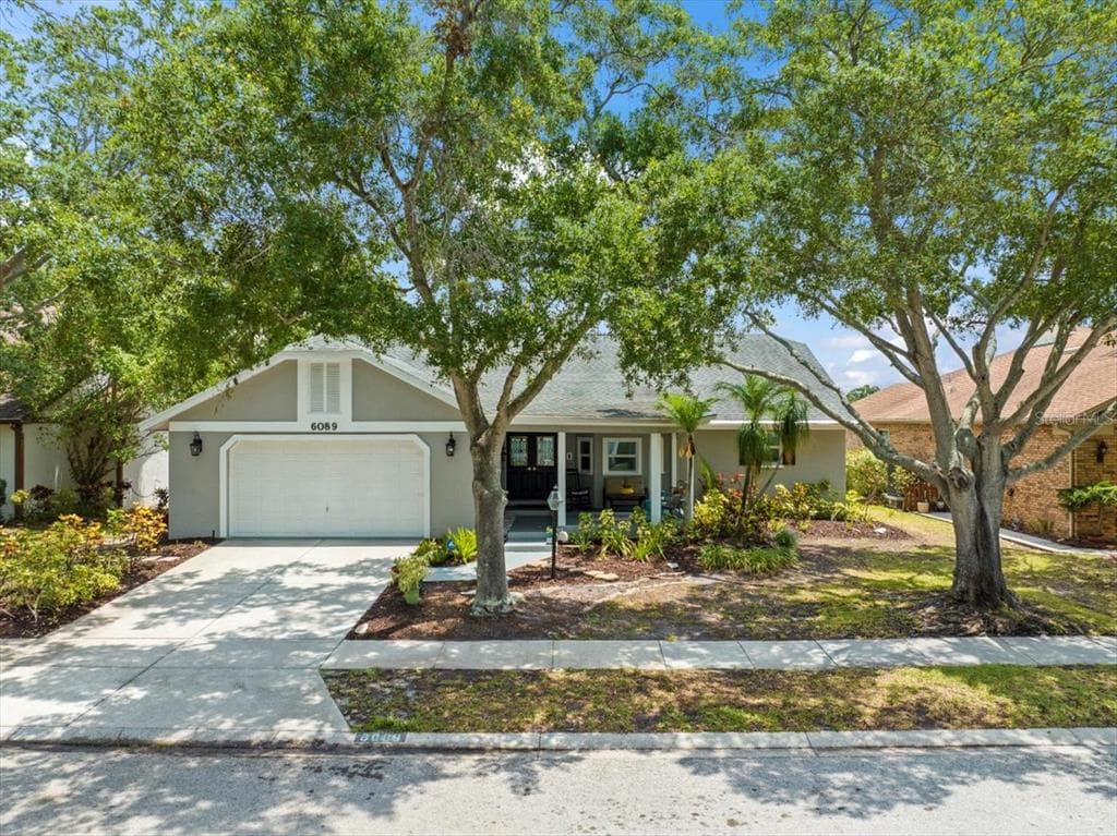 6089 BAY LAKE DRIVE N ST PETERSBURG, FL 33708