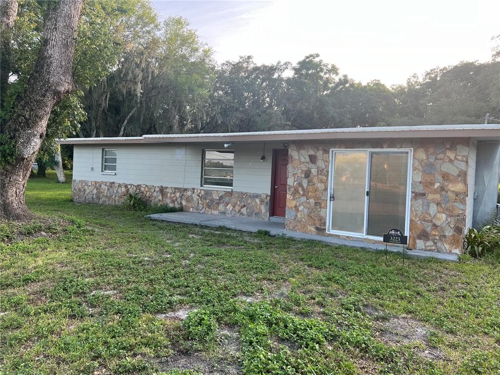 3223 COATS ROAD ZEPHYRHILLS, FL 33541