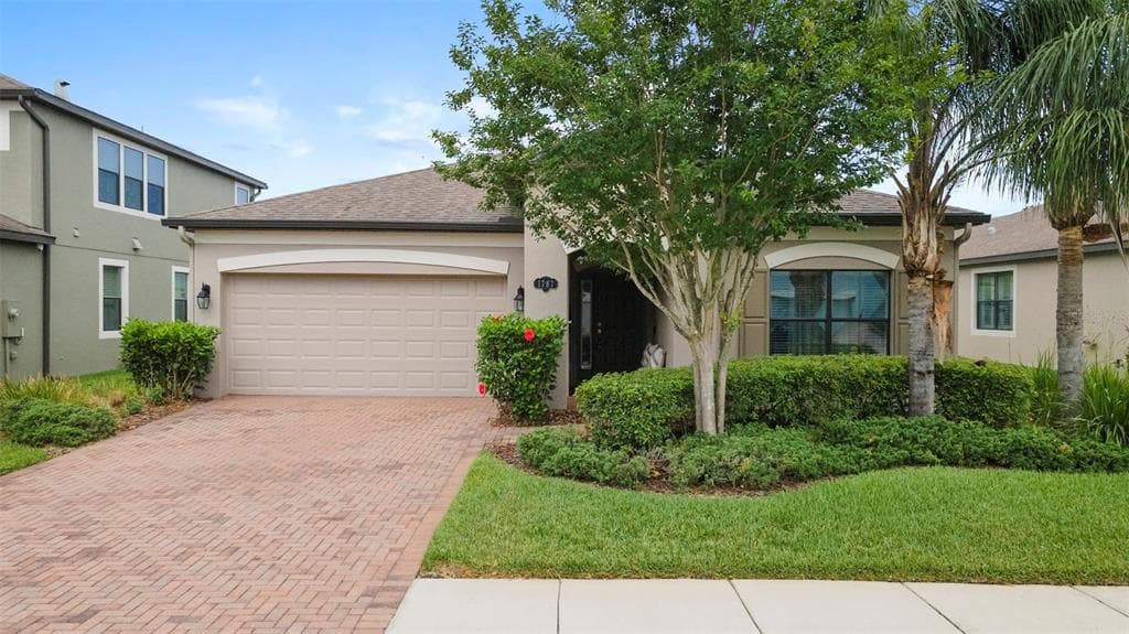 1787 NATURE VIEW DRIVE LUTZ, FL 33558