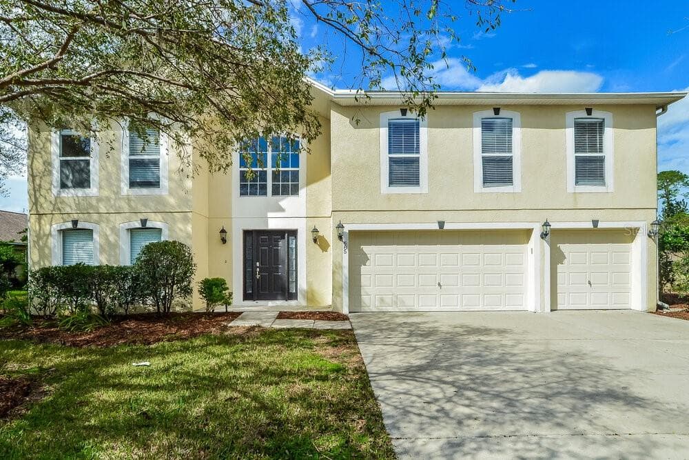 685 RED PEPPER LOOP CHULUOTA, FL 32766
