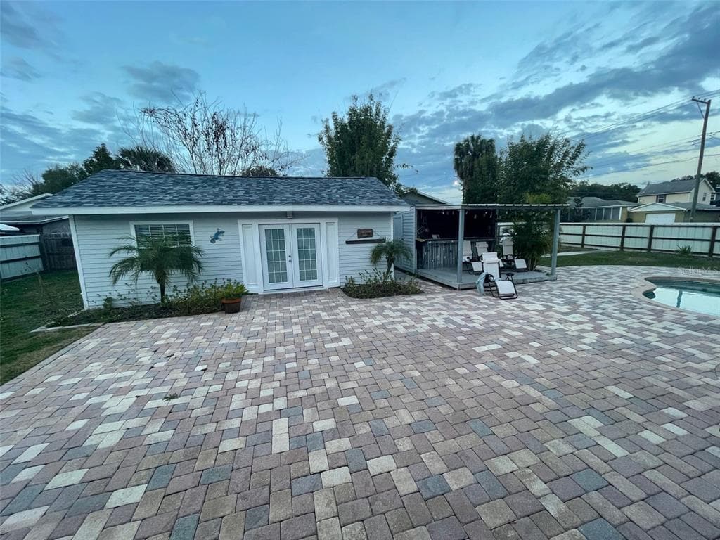 303 W FRIERSON AVENUE TAMPA, FL 33603