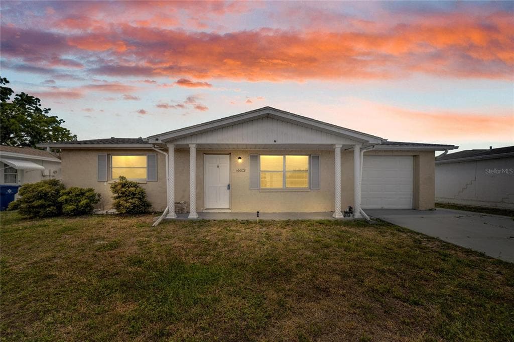 3304 ROXBURY DRIVE HOLIDAY, FL 34691
