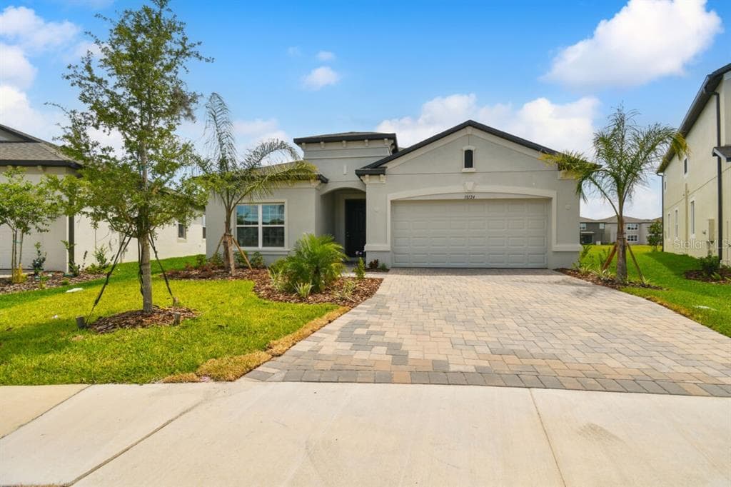 38124 SHALE STONE COURT ZEPHYRHILLS, FL 33540