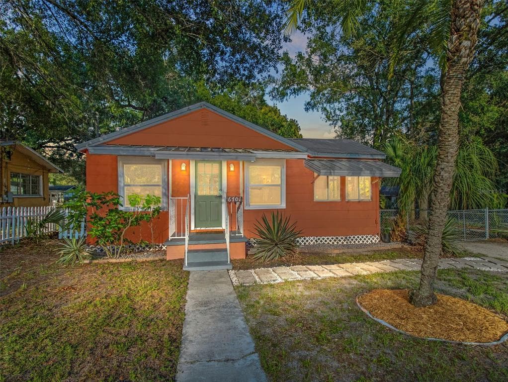 6701 N BOULEVARD TAMPA, FL 33604