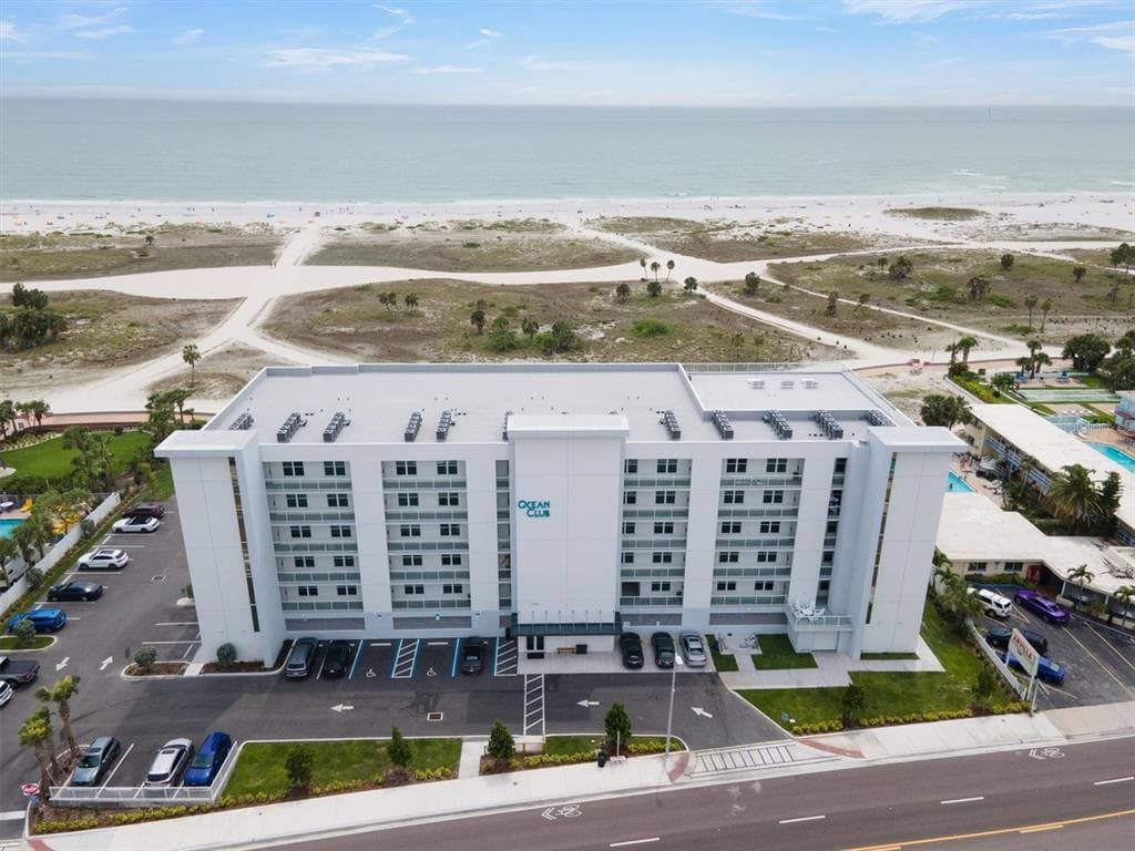 11500 GULF BOULEVARD UNIT 610 ST PETERSBURG, FL 33706