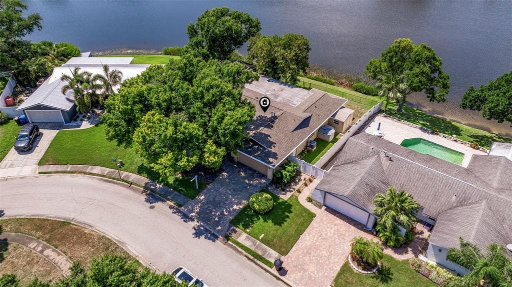 1801 OHIO AVENUE NE ST PETERSBURG, FL 33703