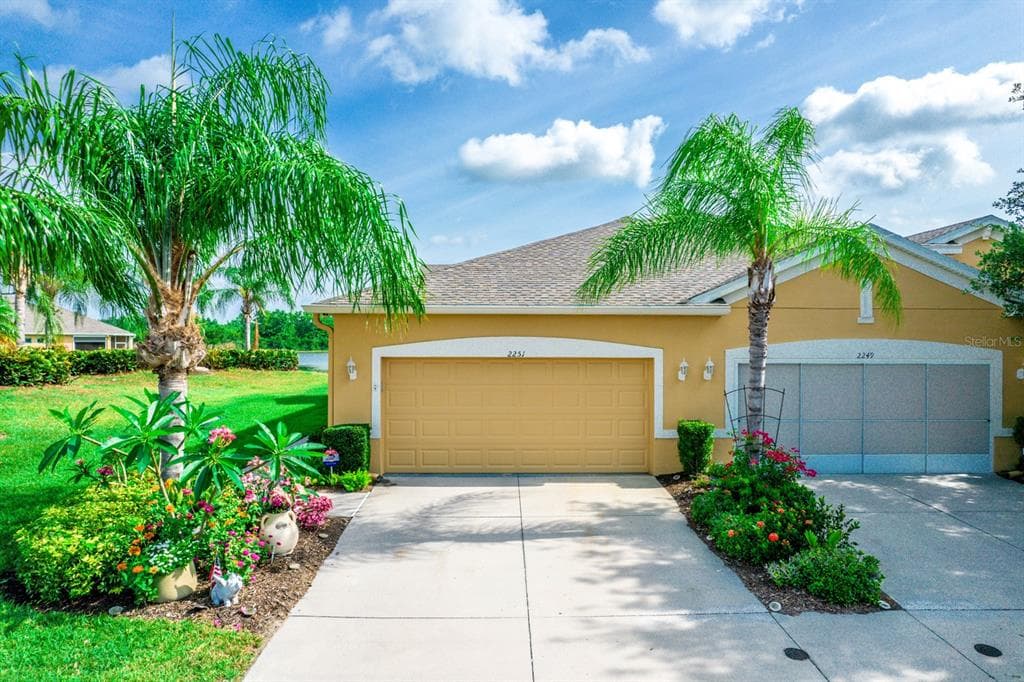 2251 NOTTINGHAM GREENS DRIVE SUN CITY CENTER, FL 33573