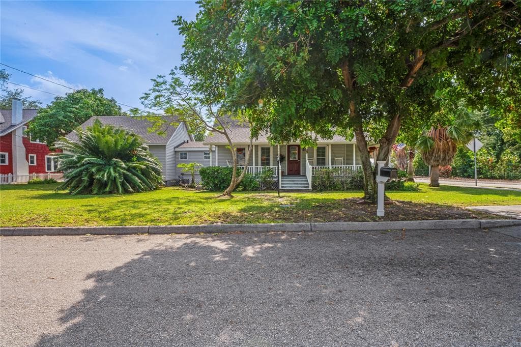 502 7TH AVENUE W PALMETTO, FL 34221