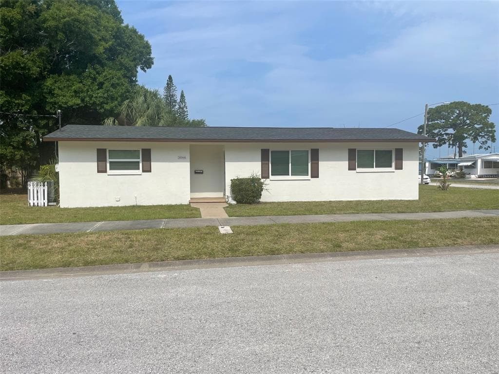 5066 3RD STREET N ST PETERSBURG, FL 33703
