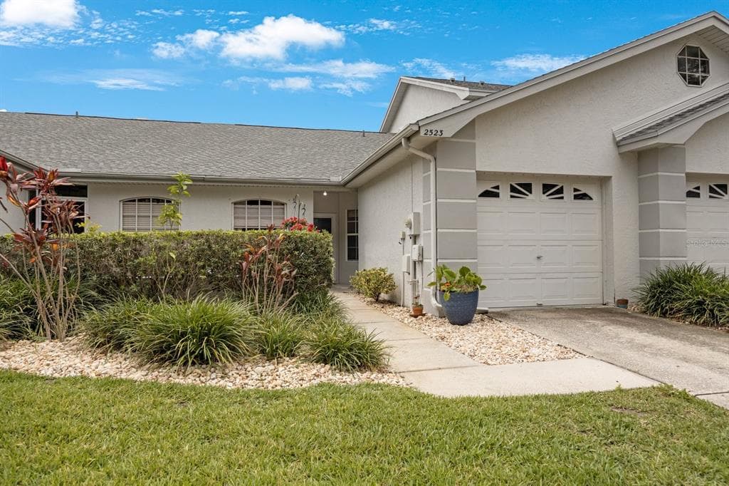 2523 STONY BROOK LANE CLEARWATER, FL 33761