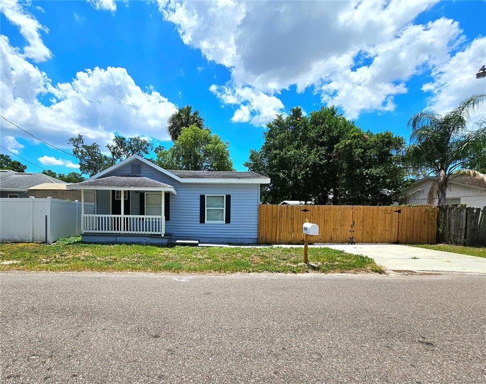 1703 MOBILE AVENUE TAMPA, FL 33610