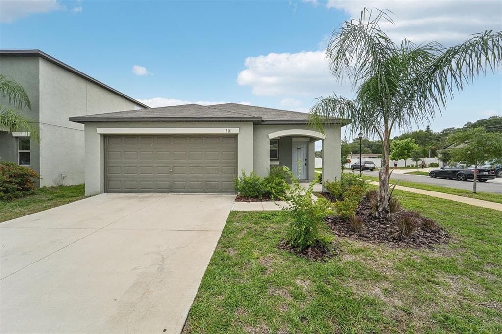 916 NUTMEG SPICE PLACE RUSKIN, FL 33570
