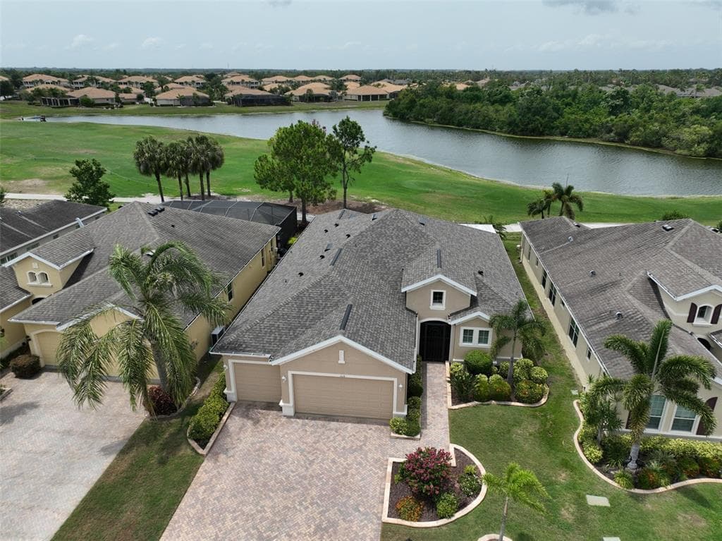 1618 EMERALD DUNES DRIVE SUN CITY CENTER, FL 33573