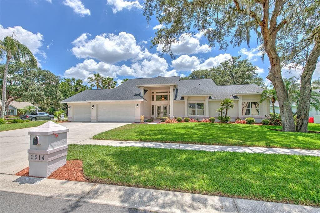 2514 MASON OAKS DRIVE VALRICO, FL 33596