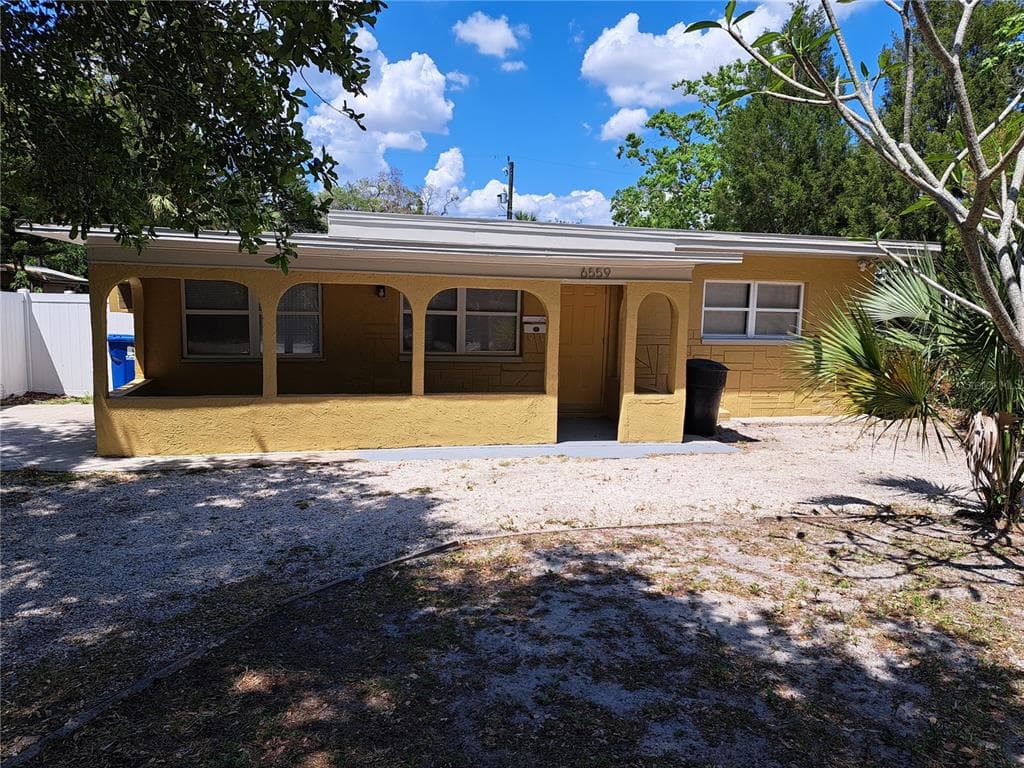 6559 BOUGAINVILLA AVENUE S ST PETERSBURG, FL 33707