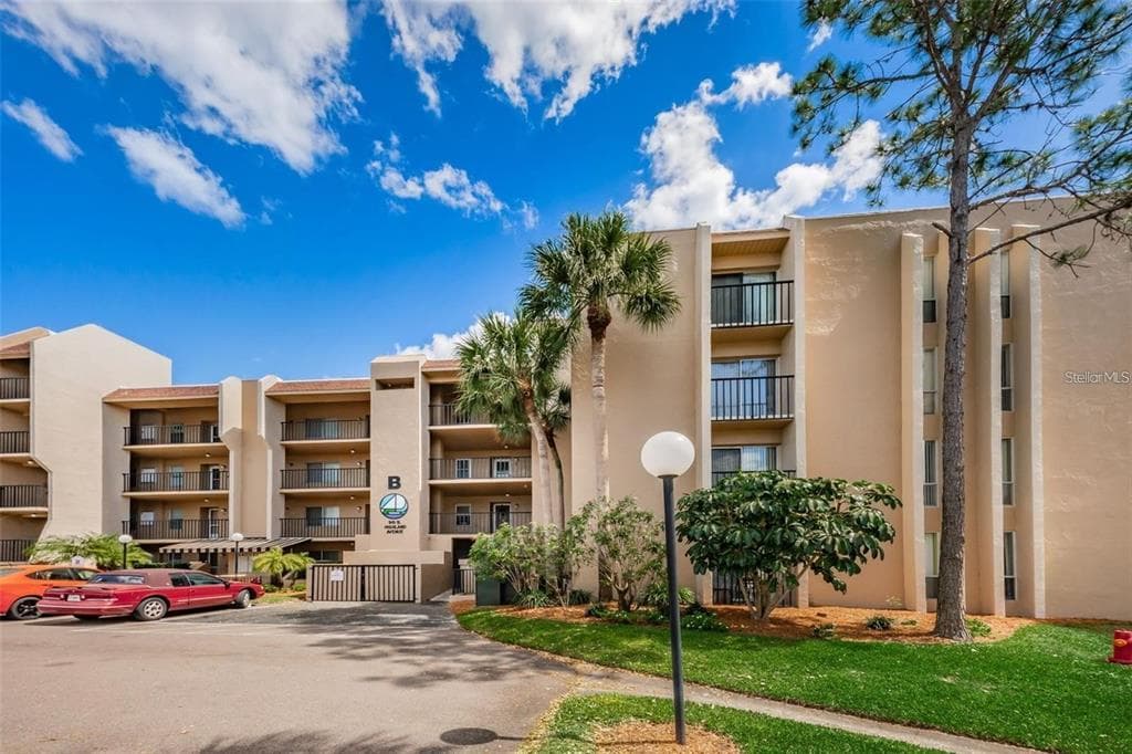 90 S HIGHLAND AVENUE UNIT 314 TARPON SPRINGS, FL 34689