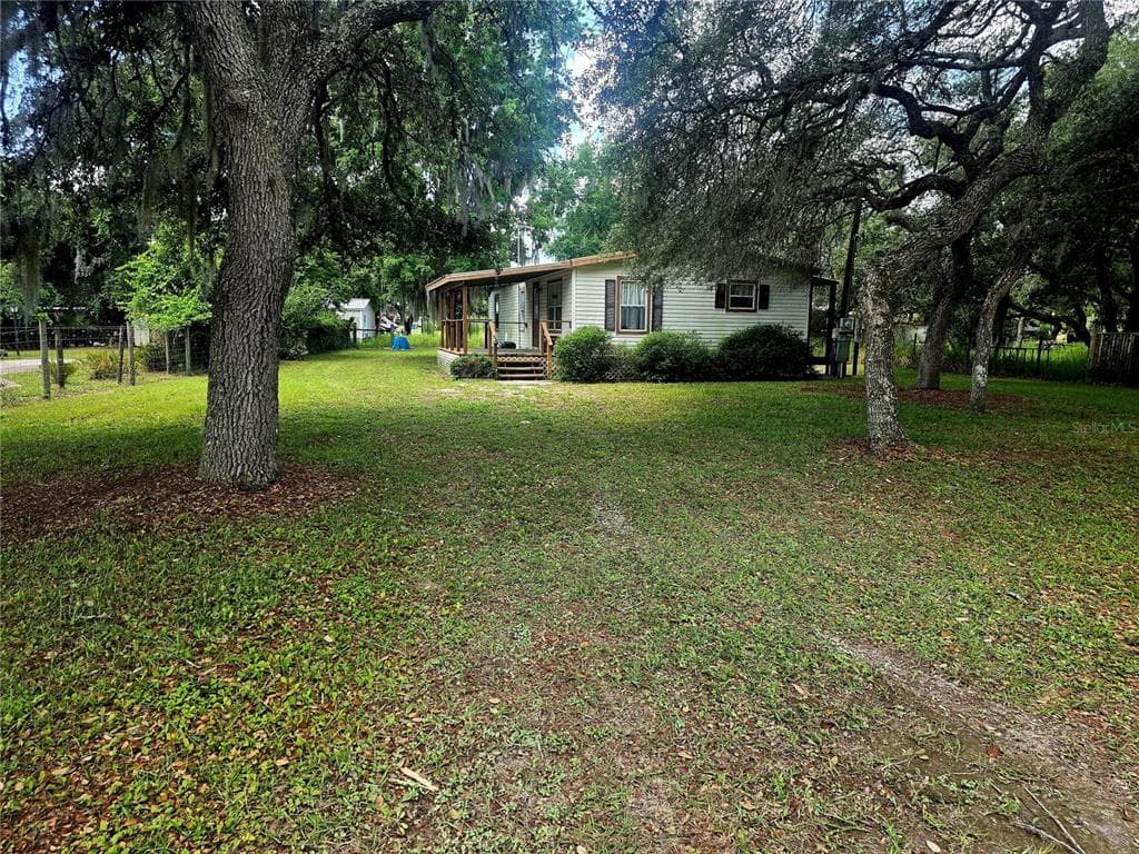 24860 NE 133RD PLACE FORT MC COY, FL 32134