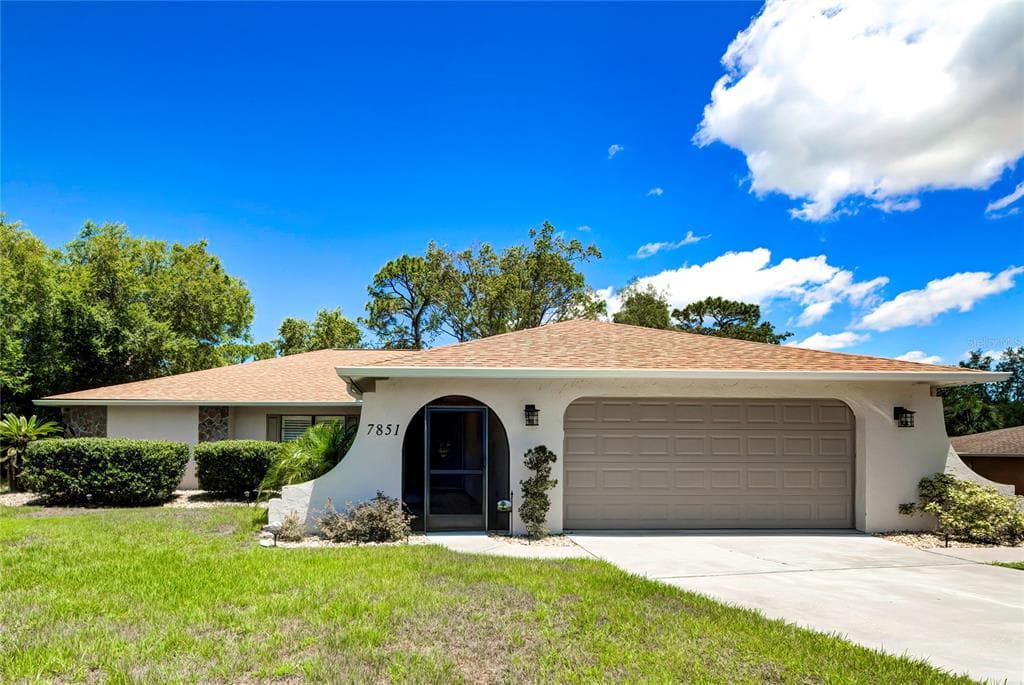 7851 FLORAL DRIVE WEEKI WACHEE, FL 34607