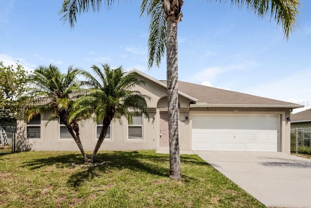 323 COLONADE COURT KISSIMMEE, FL 34758