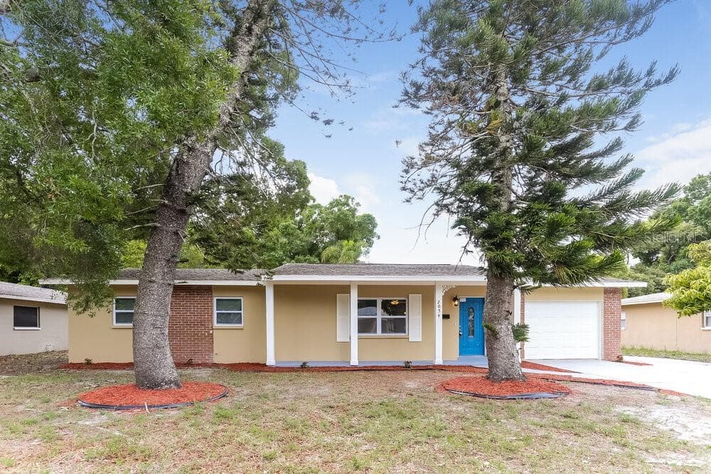 2054 62ND PLACE S ST PETERSBURG, FL 33712