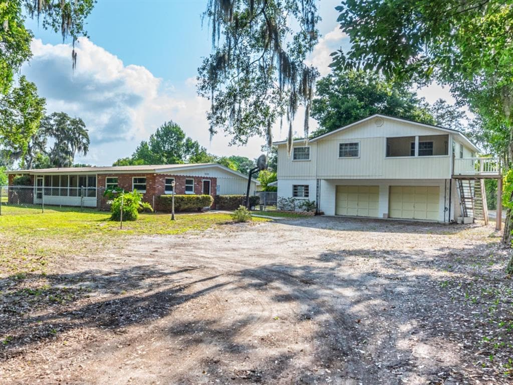 1111 PAM DRIVE BRANDON, FL 33510