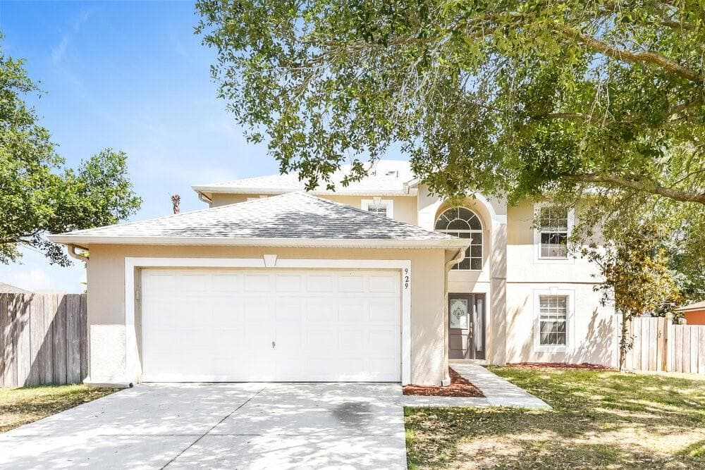 929 VANDERBILT DRIVE EUSTIS, FL 32726