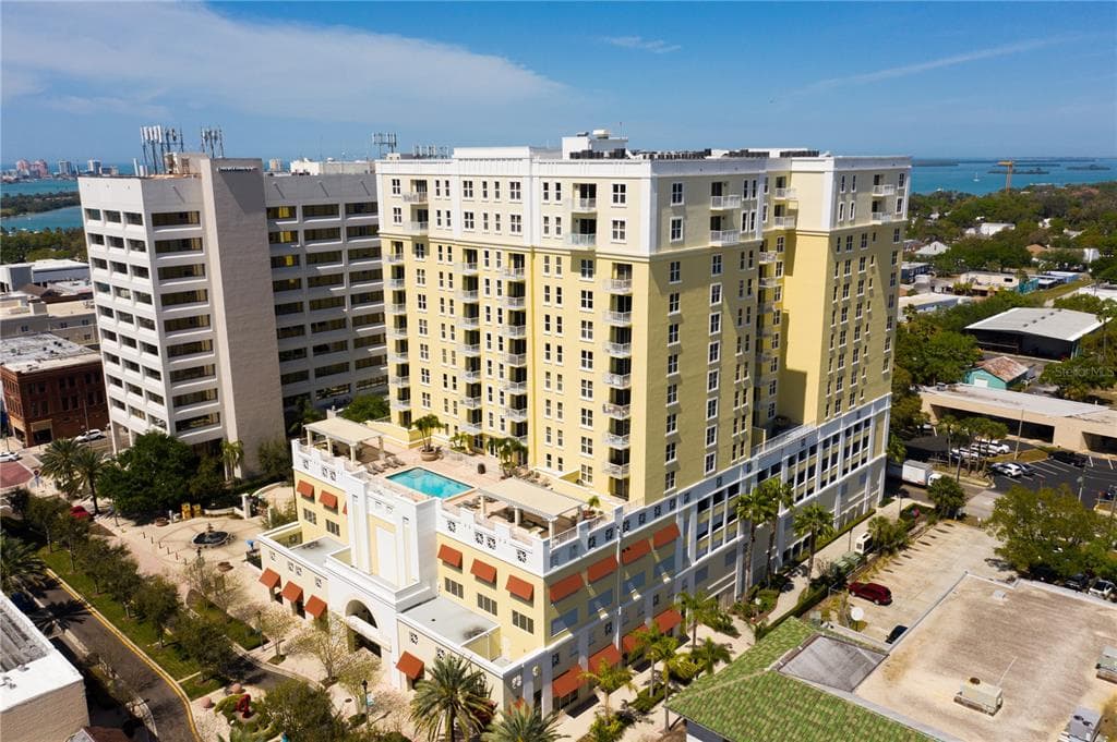 628 CLEVELAND STREET UNIT 804 CLEARWATER, FL 33755