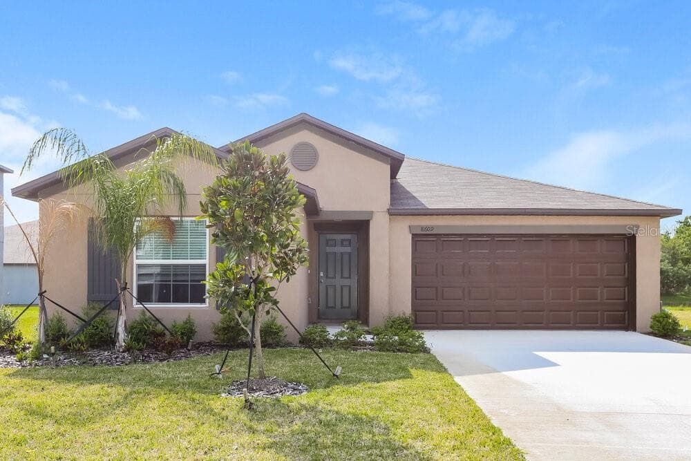 8609 40TH CIRCLE E PALMETTO, FL 34221