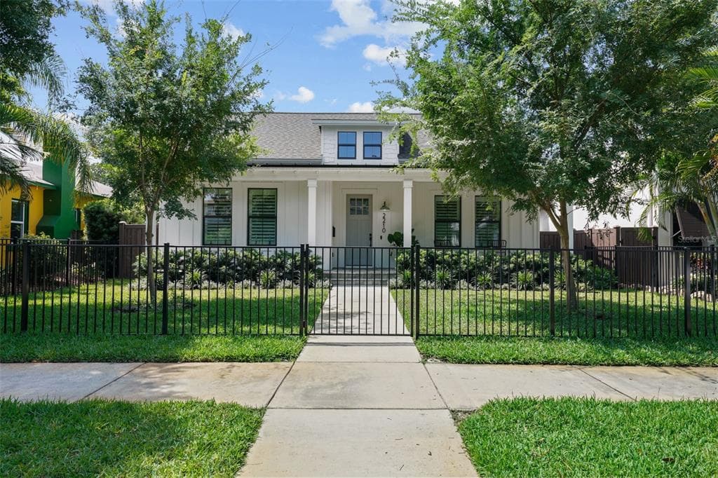 2210 BURLINGTON AVENUE N ST PETERSBURG, FL 33713