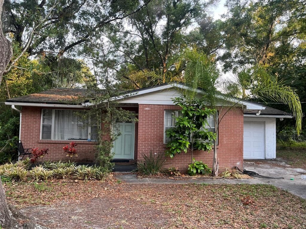 1406 JEAN STREET LUTZ, FL 33548