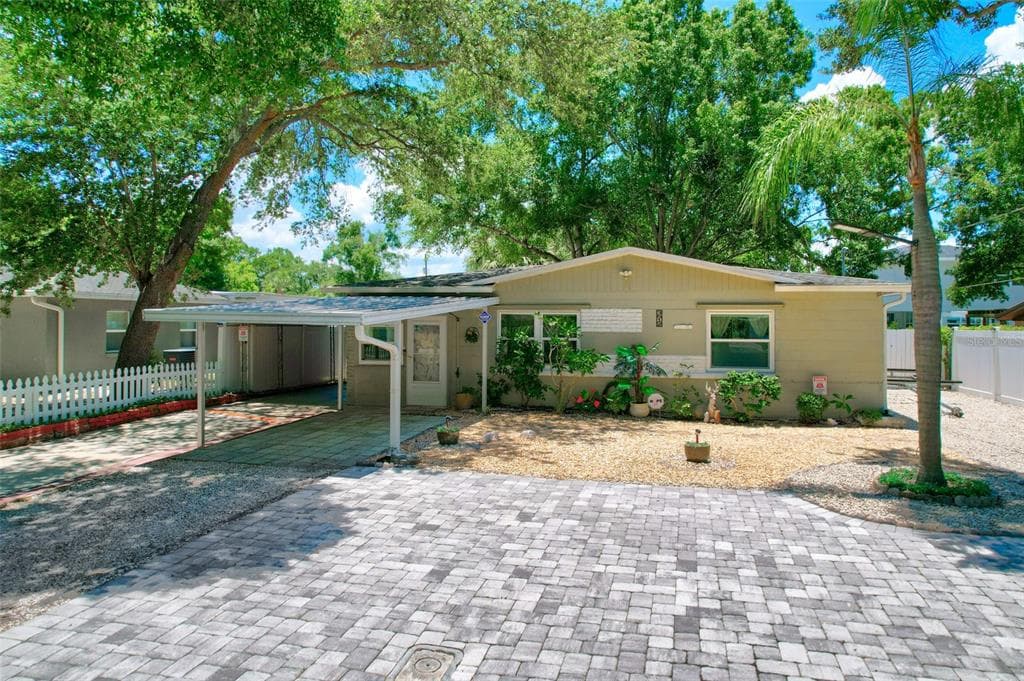 3512 W BALLAST POINT BOULEVARD TAMPA, FL 33611