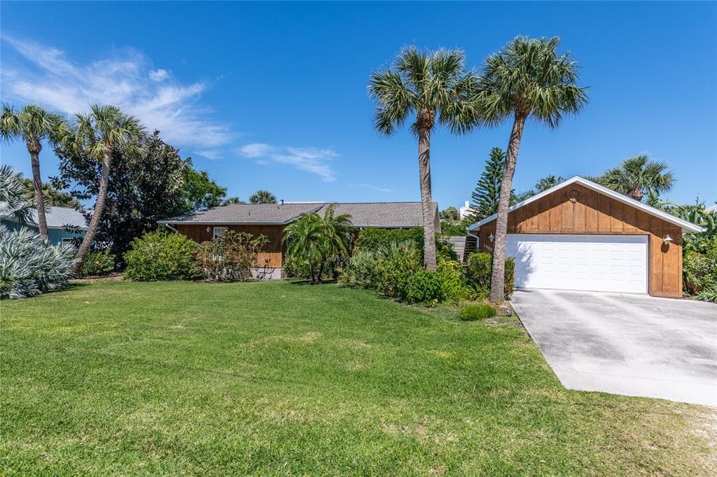 1403 BEACON STREET NEW SMYRNA BEACH, FL 32169