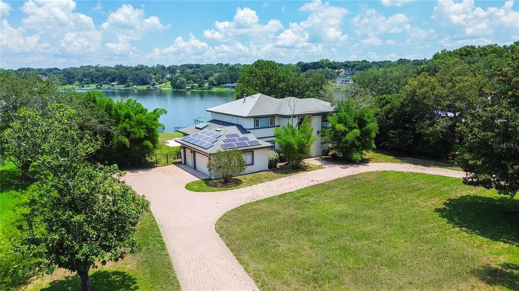 2441 E CROOKED LAKE CLUB BOULEVARD EUSTIS, FL 32726