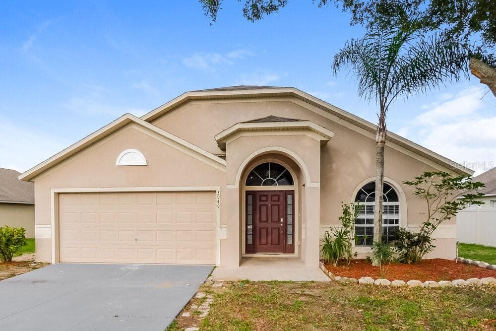 3949 HILLINGDON ROAD TAVARES, FL 32778