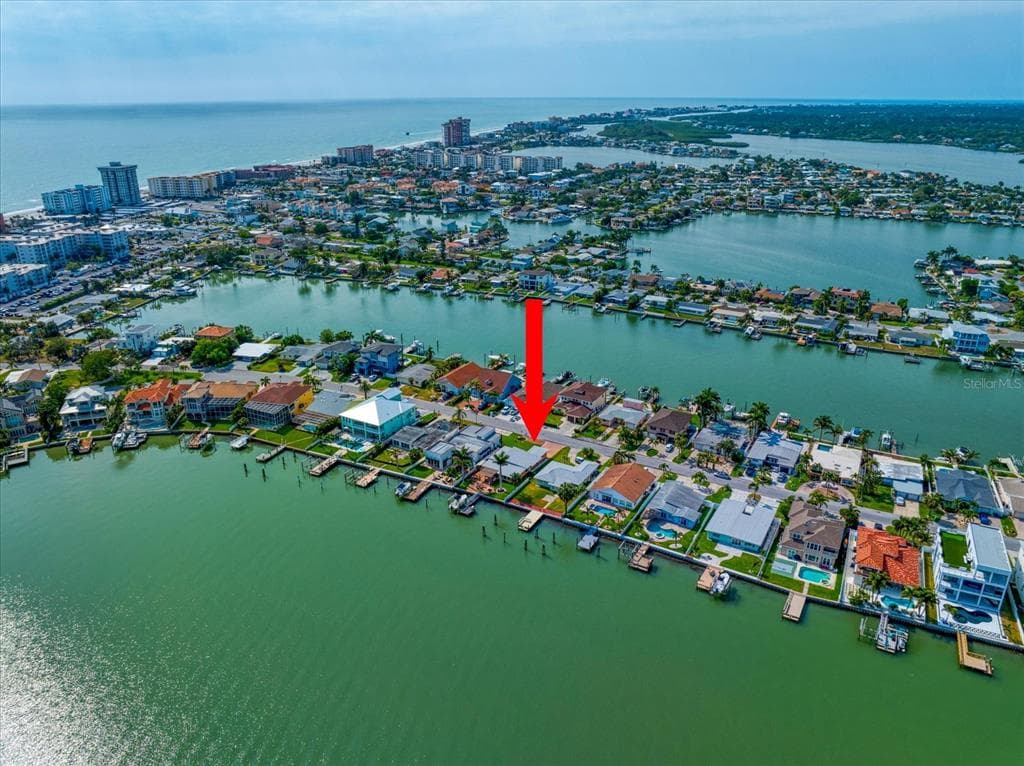 17043 DOLPHIN DRIVE NORTH REDINGTON BEACH, FL 33708