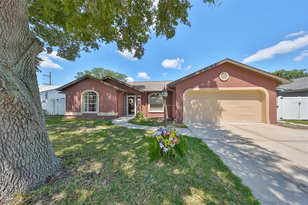 6123 64TH DRIVE E PALMETTO, FL 34221