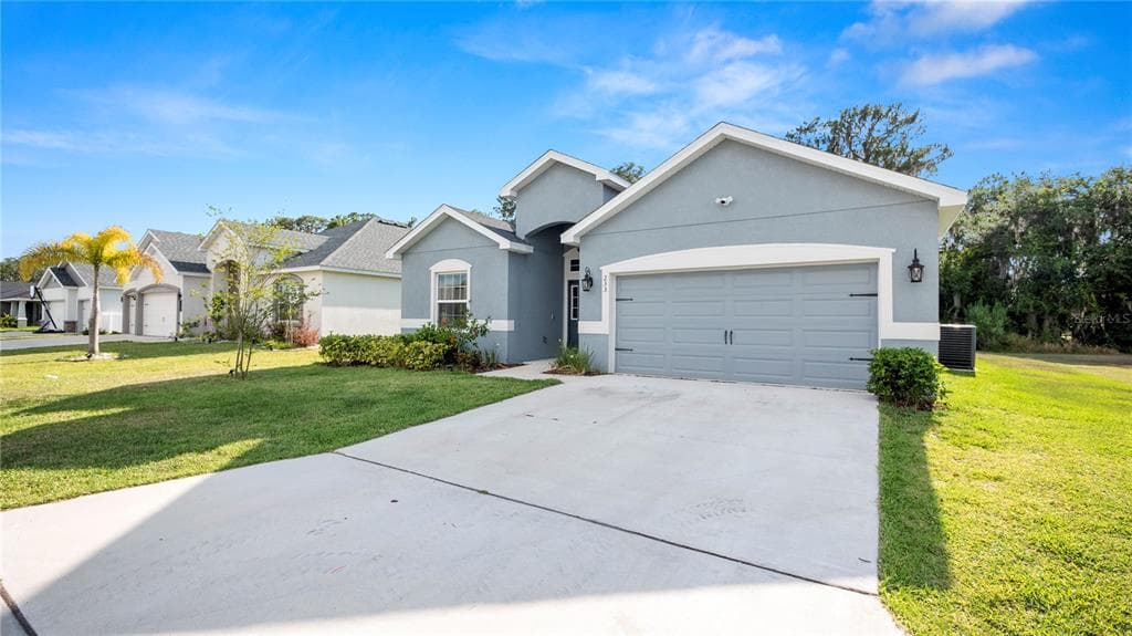 233 ST THOMAS DRIVE