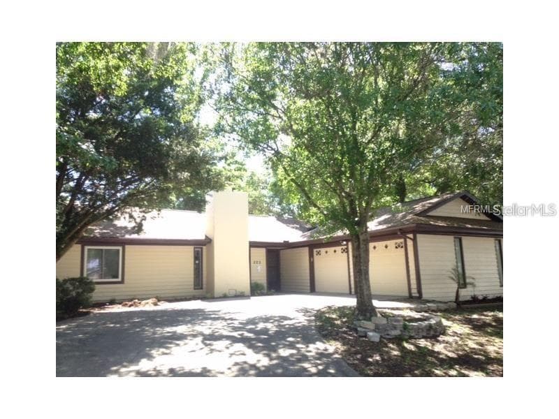 222 EARL STREET TARPON SPRINGS, FL 34689