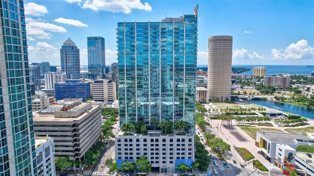777 N ASHLEY DRIVE UNIT 2011 TAMPA, FL 33602