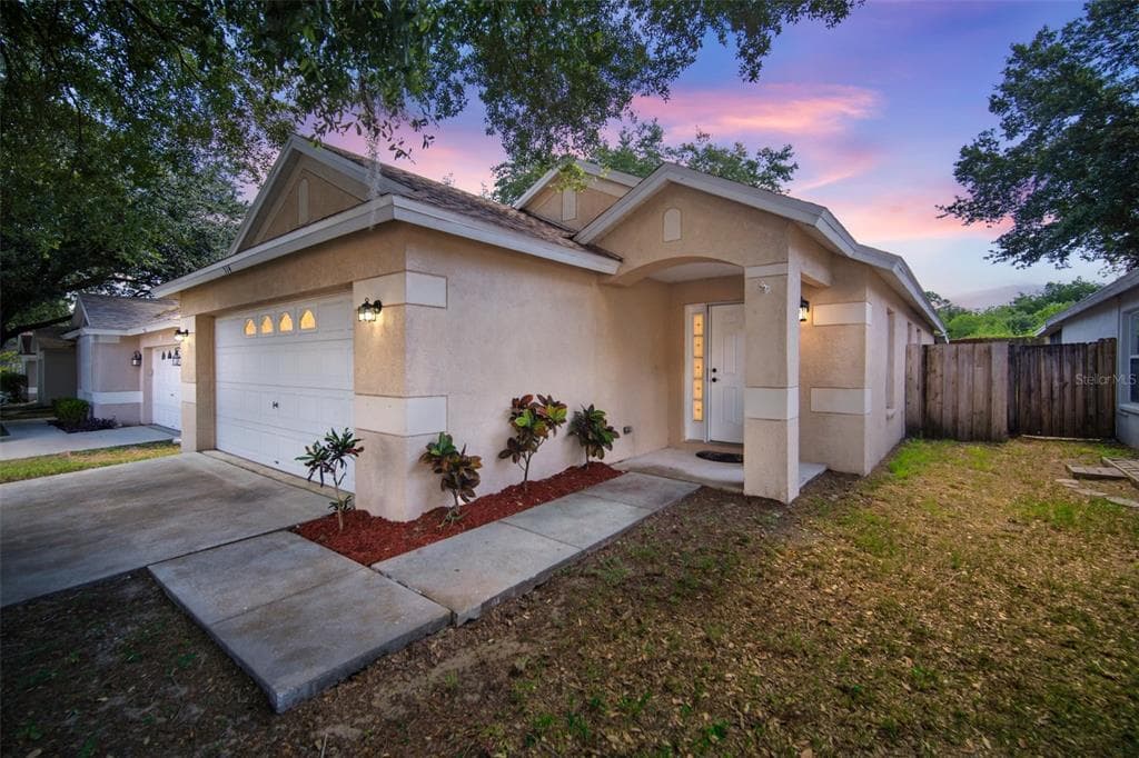 514 SUMMER SAILS DRIVE VALRICO, FL 33594