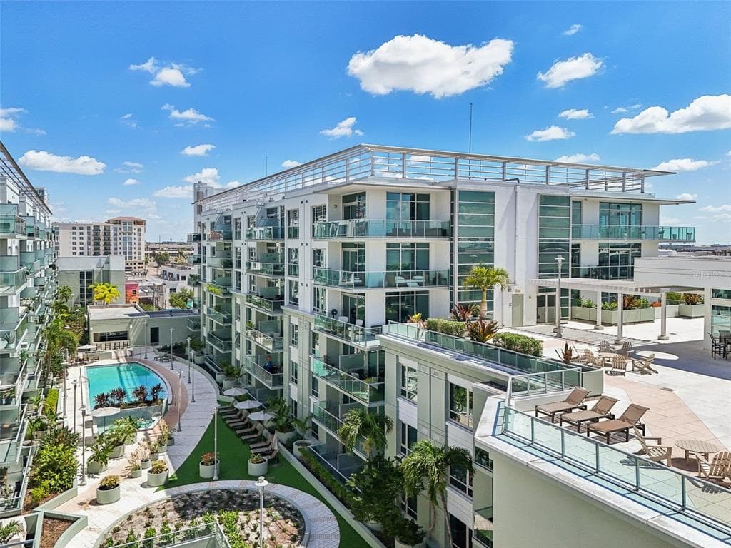 111 N 12TH STREET UNIT 1711 TAMPA, FL 33602