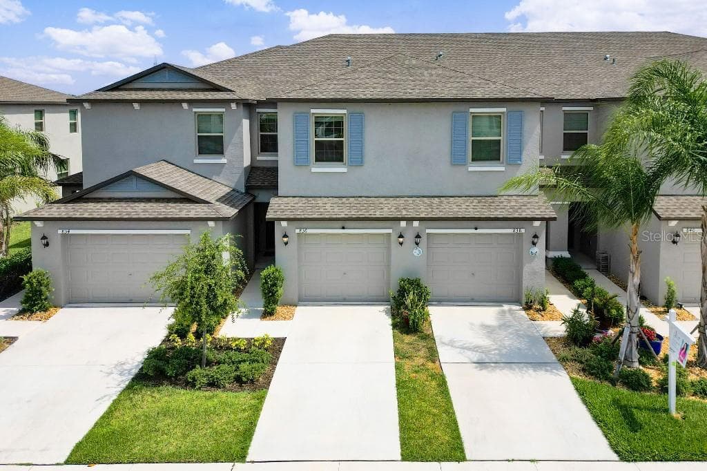836 ROYAL EMPRESS DRIVE RUSKIN, FL 33570