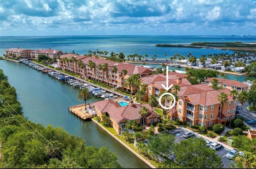 5000 CULBREATH KEY WAY UNIT 4-203 TAMPA, FL 33611