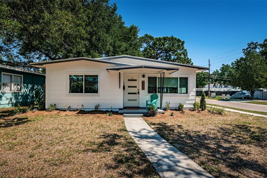 801 47TH AVENUE N ST PETERSBURG, FL 33703