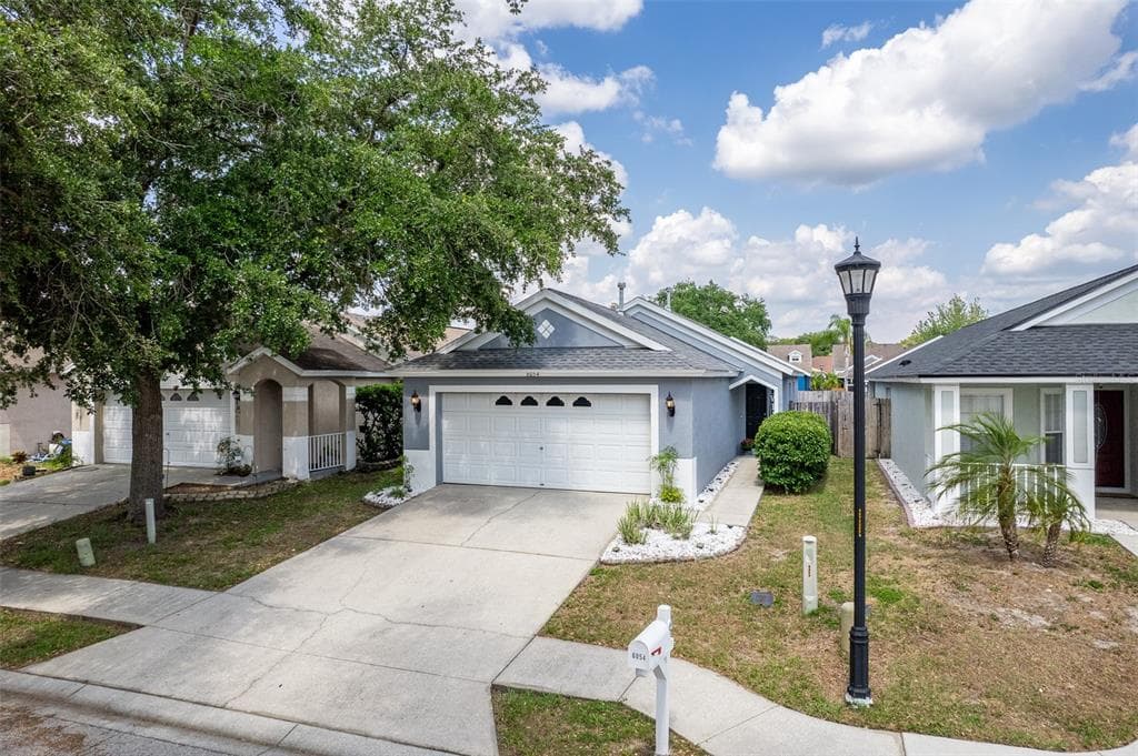6054 WHITE SAILS DRIVE WESLEY CHAPEL, FL 33545