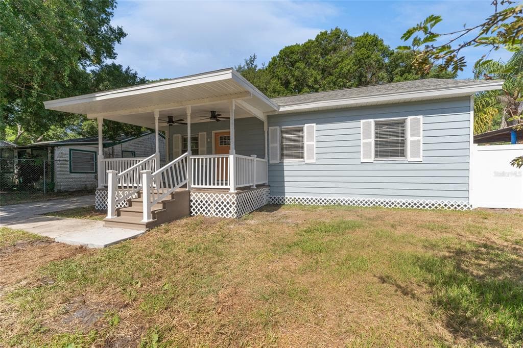 3010 GORDON COURT TAMPA, FL 33619